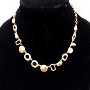 Lia Sophia Signed Goldtone Round /Oval link neckless